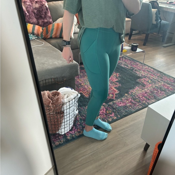Teal Lululemon leggings with pockets (perfect condition) - Picture 2 of 5